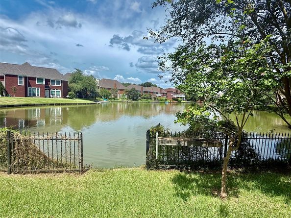 170 S Hall Drive, Sugar Land TX 77478
