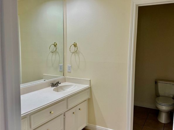 170 S Hall Drive, Sugar Land TX 77478
