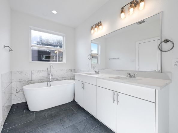 3313 Baer Street, Houston TX 77020