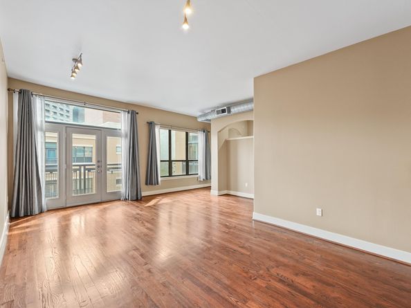 1901 Post Oak Boulevard 4308, Houston TX 77056