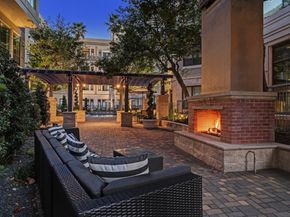 1901 Post Oak Boulevard 4308, Houston TX 77056