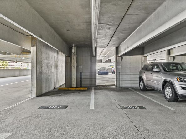 1901 Post Oak Boulevard 4308, Houston TX 77056