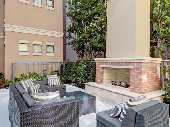 1901 Post Oak Boulevard 4308, Houston TX 77056