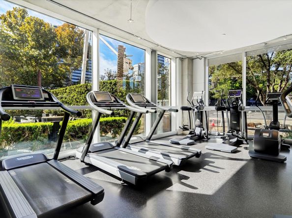 1901 Post Oak Boulevard 4308, Houston TX 77056