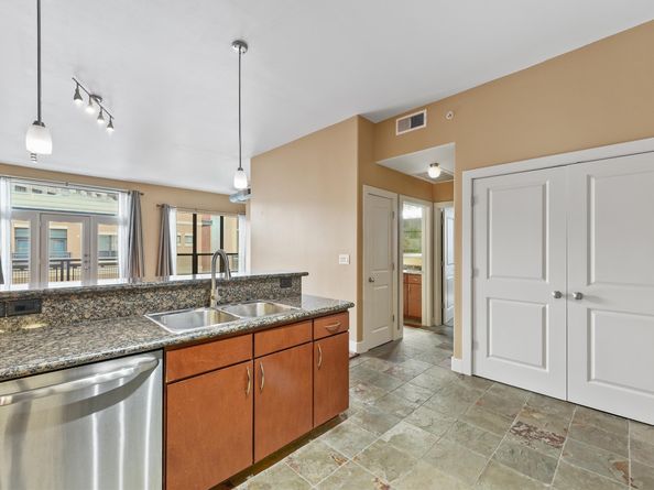 1901 Post Oak Boulevard 4308, Houston TX 77056