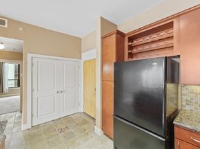 1901 Post Oak Boulevard 4308, Houston TX 77056