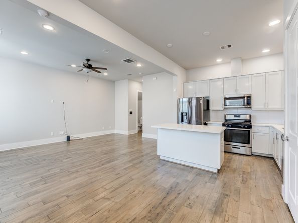 2026 Live Oak Street, Houston TX 77003