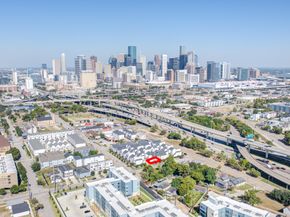2026 Live Oak Street, Houston TX 77003