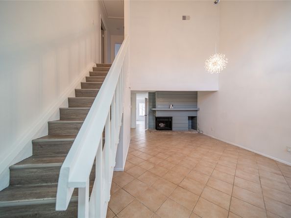 8532 Dairy View Lane, Houston TX 77072