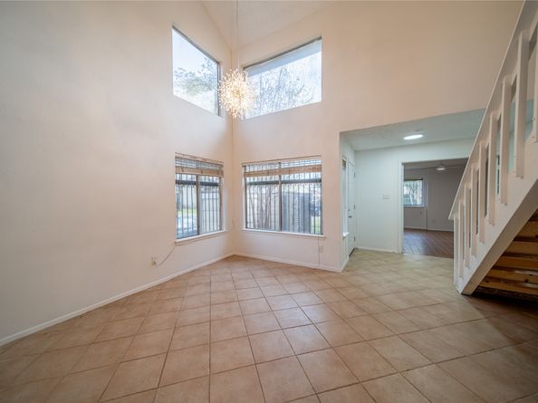 8532 Dairy View Lane, Houston TX 77072