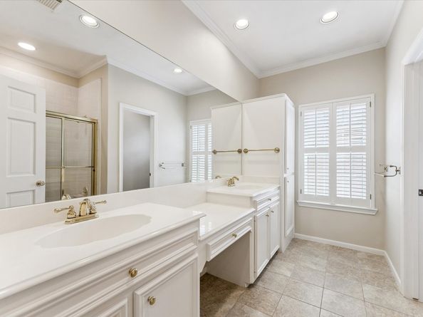 2403 Potomac Drive, Houston TX 77057