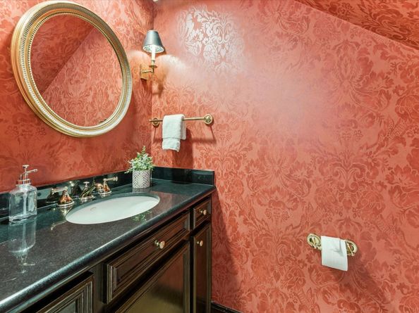 2403 Potomac Drive, Houston TX 77057