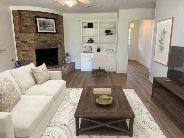 1111 Burning Tree Road, Kingwood TX 77339