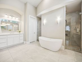 9041 Larston Street, Spring Valley Village TX 77055
