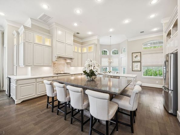 9041 Larston Street, Spring Valley Village TX 77055