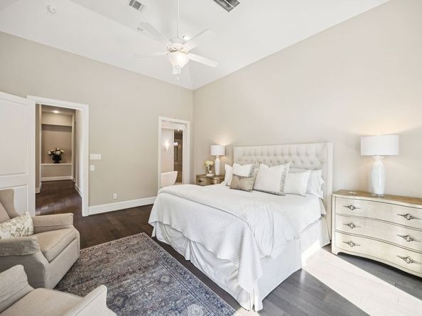 9041 Larston Street, Spring Valley Village TX 77055