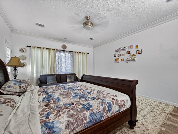 14819 Alderwick Drive, Sugar Land TX 77498