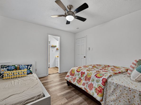 14819 Alderwick Drive, Sugar Land TX 77498