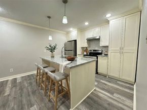 7303 Gulf Freeway 903, Houston TX 77017