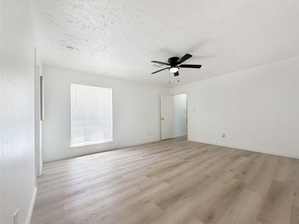 9219 Benchley Drive, Houston TX 77099