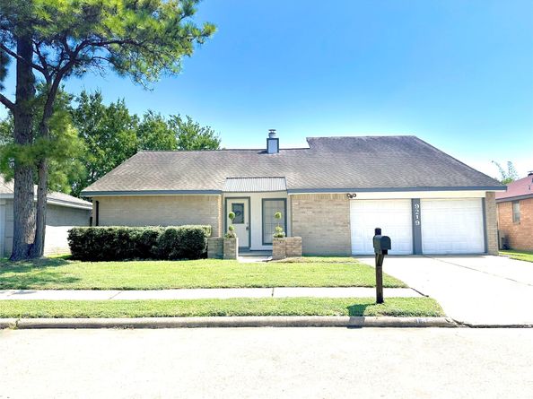 9219 Benchley Drive, Houston TX 77099