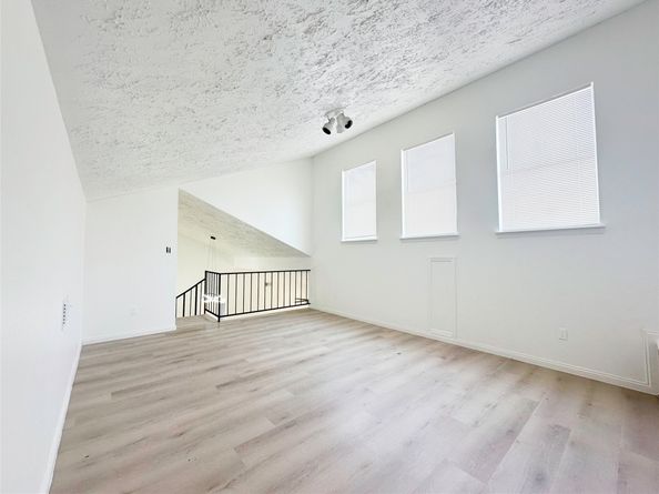 9219 Benchley Drive, Houston TX 77099