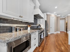 1261 Du Barry Lane, Houston TX 77018