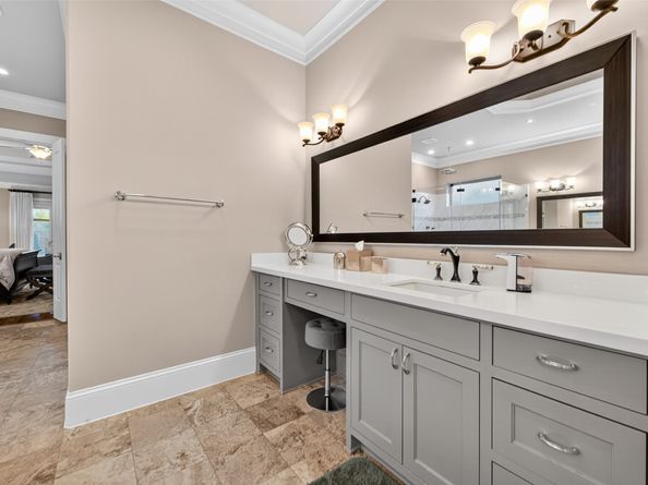 1261 Du Barry Lane, Houston TX 77018