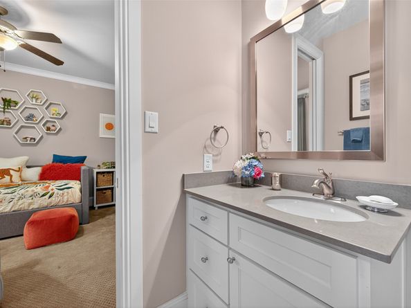 1261 Du Barry Lane, Houston TX 77018