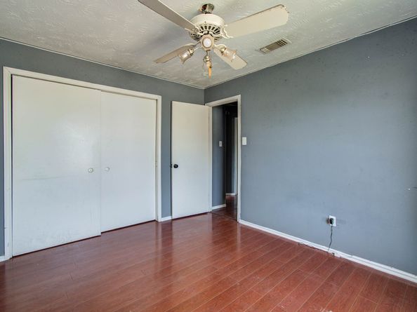 4911 E Fallen Bough Drive, Houston TX 77041