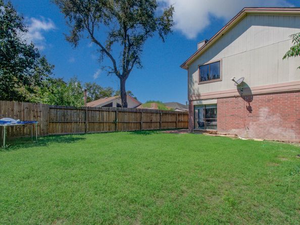 4911 E Fallen Bough Drive, Houston TX 77041
