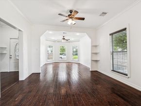 3811 Walker Street, Houston TX 77023
