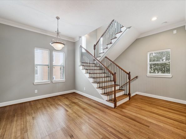 5736 Kansas Street B, Houston TX 77007