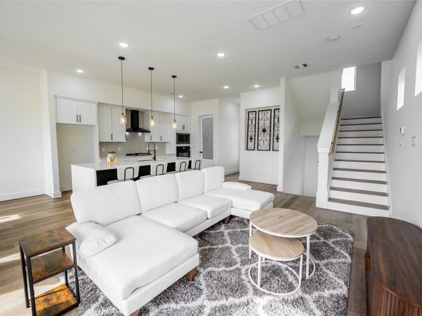 4107 Dreyfus Street, Houston TX 77021