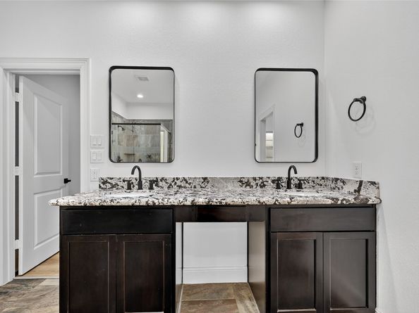 2407 Radcliffe Street, Houston TX 77007