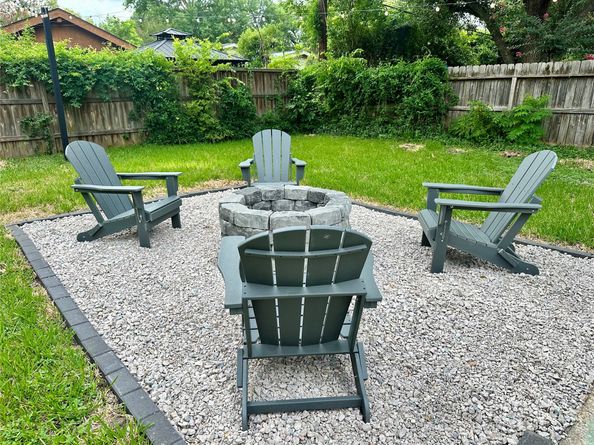 4518 Warm Springs Road, Houston TX 77035