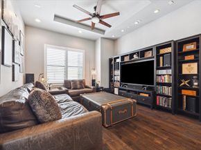 5121 Elysian Street, Houston TX 77009