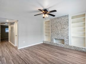 5343 Richmond Avenue 12, Houston TX 77056