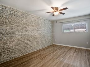 5343 Richmond Avenue 12, Houston TX 77056