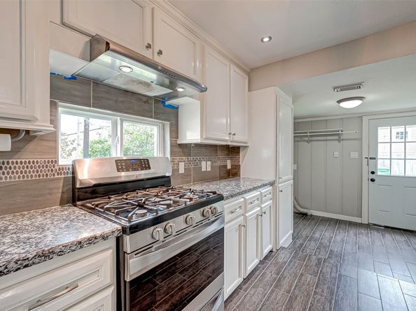 1510 Walton Street, Houston TX 77009