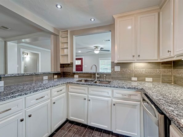 1510 Walton Street, Houston TX 77009