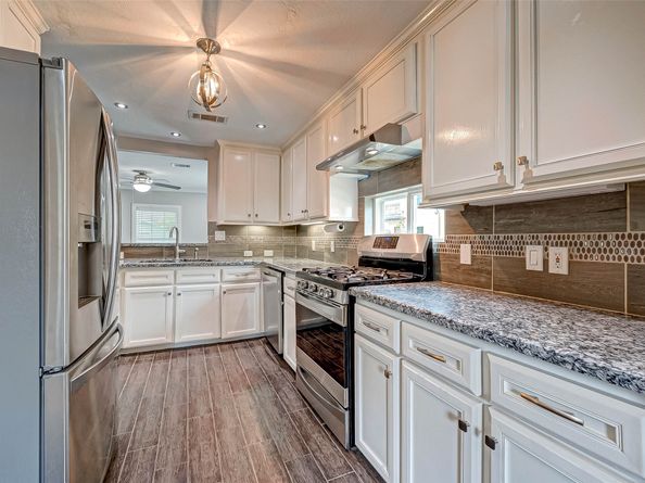 1510 Walton Street, Houston TX 77009