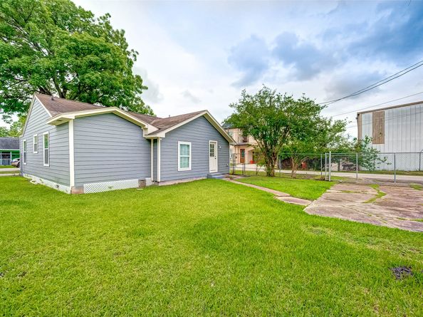 1510 Walton Street, Houston TX 77009