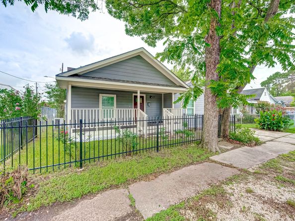 1510 Walton Street, Houston TX 77009