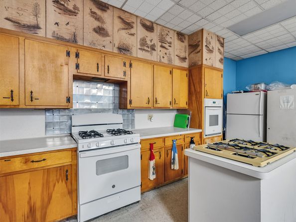 151 West Road, Houston TX 77037