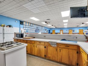 151 West Road, Houston TX 77037