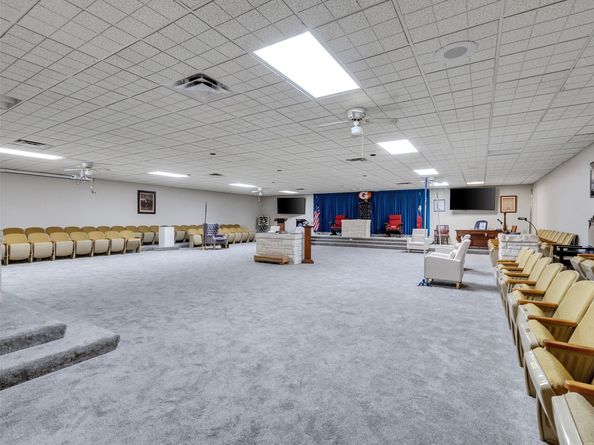 151 West Road, Houston TX 77037