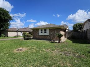 9415 Spellman Road, Houston TX 77031