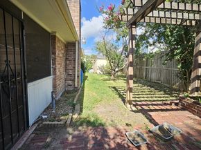 9415 Spellman Road, Houston TX 77031