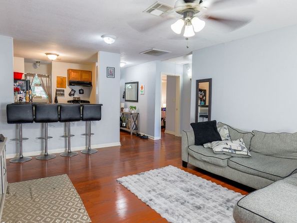 6820 Petre Drive, Houston TX 77076